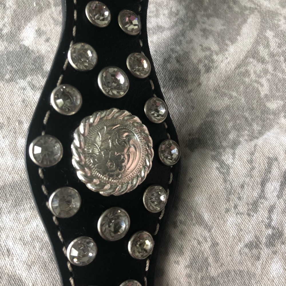 Genuine black leather western style belt w/silver buckle & bling. Size M. Cute! - Picture 3 of 8